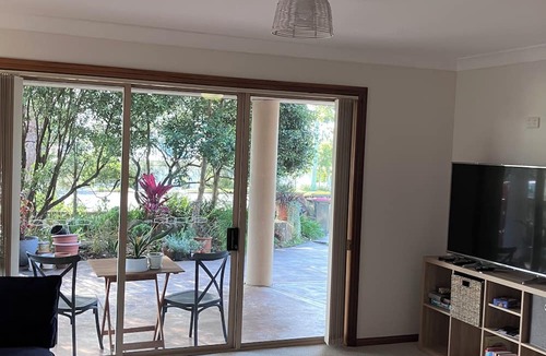 Vincentia Apartment | ‘Little Martha’, a short stroll to everything Vincentia has to offer.