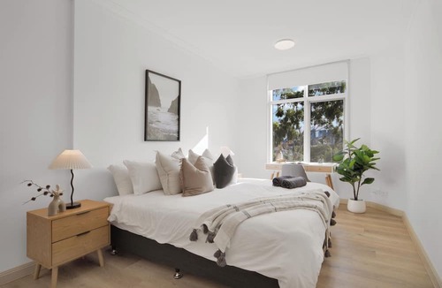 South Yarra Apartment | The Lookout - City and Rivers Views - by Ready Set Stay