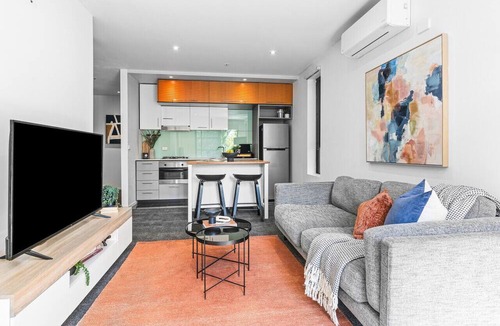 Saint Kilda South Apartment | Barkly Beachside Escape