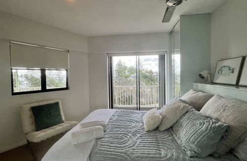 Kings Beach Apartment | 3BR Ocean View | Kings Beach | Pool