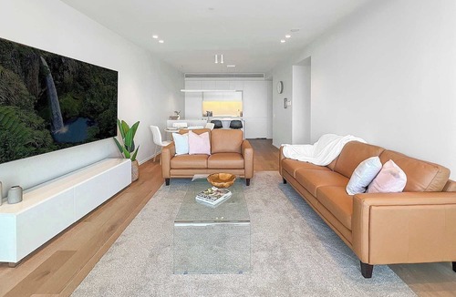 Shell Cove Apartment | Marina Vista - Waterfront Apartment