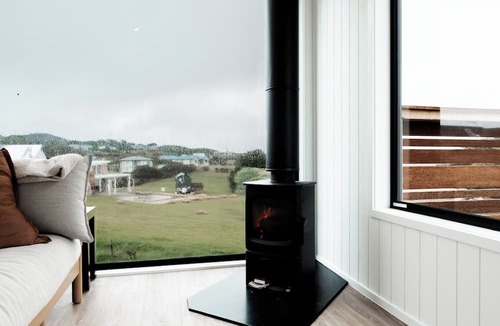 Cape Bridgewater Ski Chalet | Swell At Cape Bridgewater