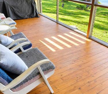 Lake Conjola House | Lake Edge at Lake Conjola