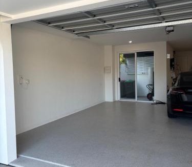 Maroochydore House | Garden Room in the Heart of Cotton Tree Maroochy
