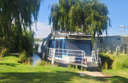 White Sands Boat Rental | Hasta La Vista river cruiser
