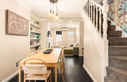 Redfern Apartment | Redfern 3BR Family Stay with Parking & Patio