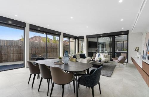 Balwyn North House | Grand Designer 5BR Home with Pool | Balwyn