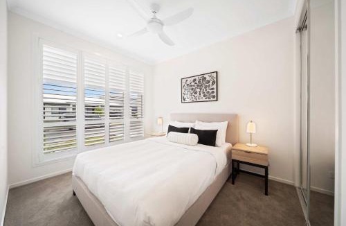 Palmview House | Sage Palmview - Home Away From Home