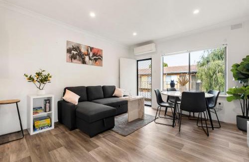 Prospect Apartment | Luxe 2BR, Restaurants, 8 Min to CBD FREE Parking