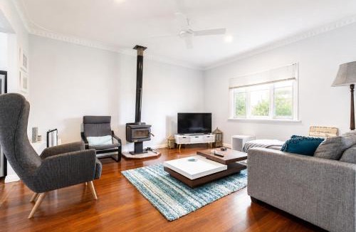 West Busselton House | Ride, Roam & Relax at Otters Retreat