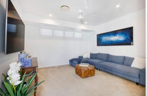 Buddina House | Hampton Beach House on the Waterfront