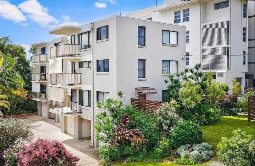 Moffat Beach Apartment | Moffat Beach Surf Retreat