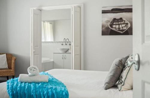 Wilyabrup House | Burton Farmhouse - Reconnect with Nature & Family