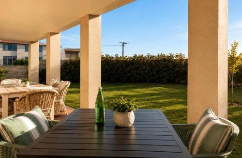 Halls Head House | Absolute Beachfront Escape Family Retreat