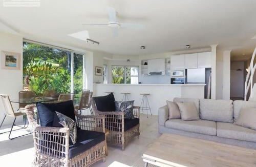 Noosa Heads Apartment | Allambi Apartment 5 Allambi Rise 25