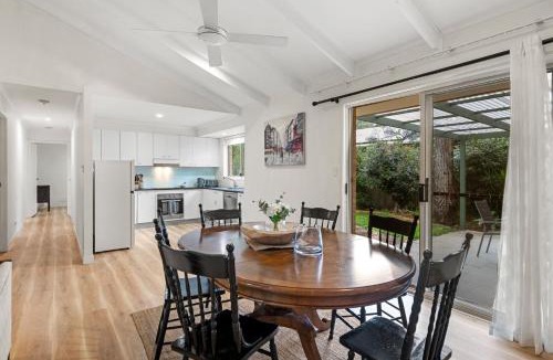 Byron Bay House | Sunrise on Byron - Spacious Pet Friendly Holiday Home Near Belongil Beach | Winter Escape Deal | Stay Longer & Save | 1 June – 31 August