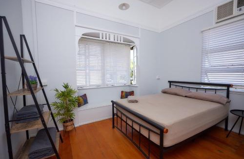 Parramatta Park Hostel | Cairns City Backpackers Hostel