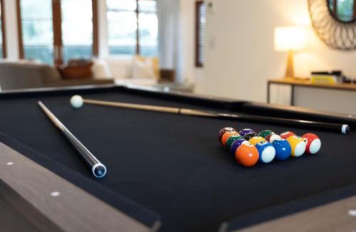 Southport House | 5 BR 4B Pool Yoga Near Turf Club and Hota