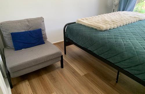 Mount Colah House | Fabulous Stunning Garden View King Bedroom with shared bathroom at MC 2079
