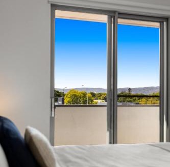 Prospect Apartment | Luxury 2BR & Sofa Bed Apartment in the Heart of Prospect