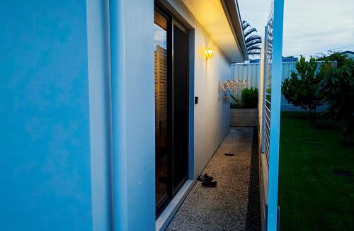 Sunnybank Hills Apartment | Serenity Suite Sunnybank Hills 2-Bedroom Suite with Kitchen