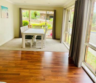 Eden House | Coastal family retreat sun-drenched outdoor patio