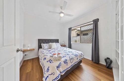 Beerwah Apartment | The Cottage - Cozy 3-Bed Beerwah