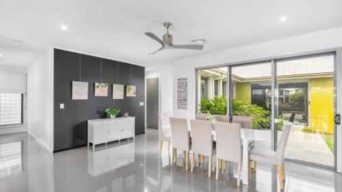 Banksia Beach House | Tranquillita