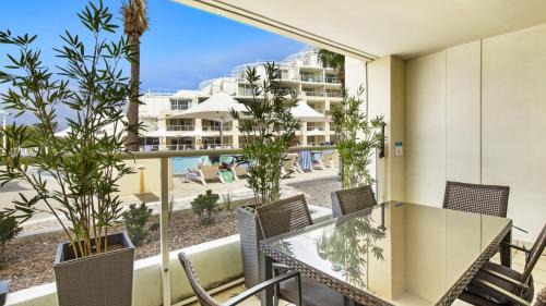 Ettalong Beach House | Poolside Paradise Ettalong Beach Resort
