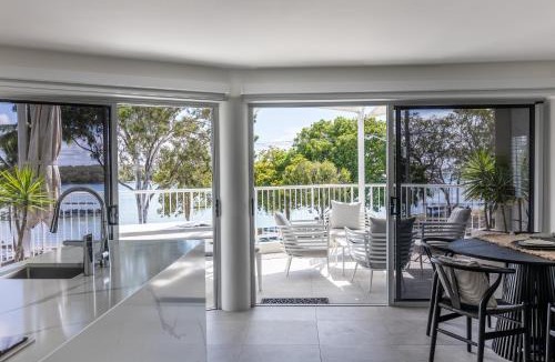 Noosaville Apartment | River Belle - Noosa River Views, Pet Friendly by Stay Noosa