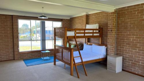 Sanctuary Point House | Sanctuary 79 by Book Jervis Bay - Family home located in Sanctuary Point
