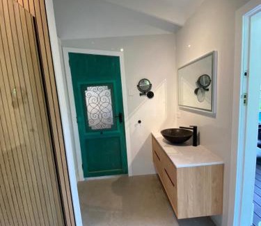 Upper Coopers Creek Apartment | Snows Creek Retreat - The Pool House