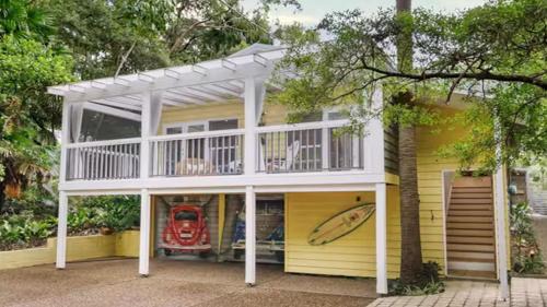 Pearl Beach House | Luxury Pearl Beach House with Private Heated Mineral Pool, Yoga Deck & Fire Pit