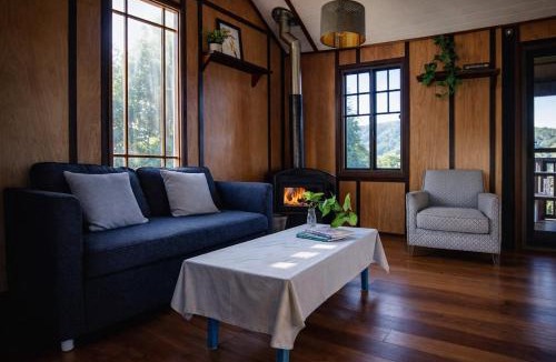 Moreton Bay Region Villa | Two Little Witches Cottage Retreats