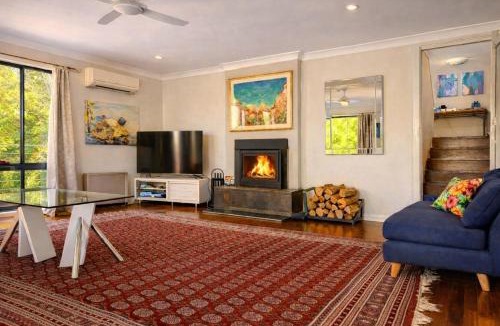 Wentworth Falls House | Blue Mountains charm with Spa!