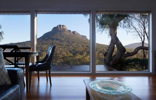 Dunkeld House | Mereweather Estate Cottage