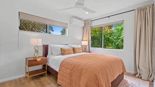 Yungaburra House | Highlands Lake House Family Home Sleeps 10