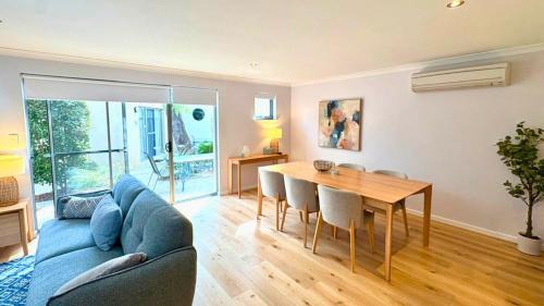 Broadwater Villa | SixtySix at Cape View