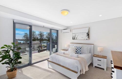 The Entrance Apartment | Coast Apartments 19 Roof Top Pool