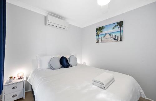 Maroochydore House | Mudcrab Manor, waterfront holidays at it's best