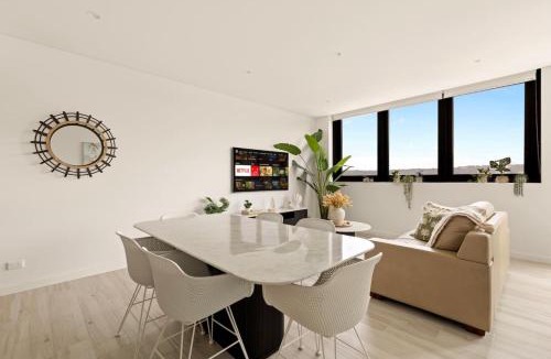 Gosford Apartment | 2BDR Luxury Apartment Panoramic Views