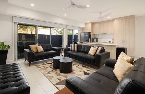 Labrador House | Drift & Dwell - Minutes to Labrador Beach & Dining