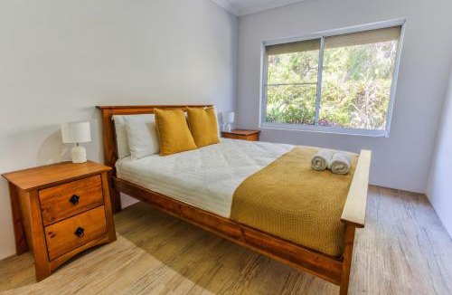 Geographe House | Estuary View