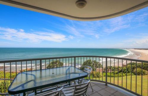 Caloundra Apartment | Monterey Lodge Unit 10 27 Warne Terrace Kings Beach