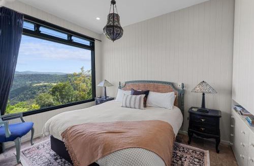 Beechmont House | Escape to Serenity in Beechmont Luxurious Cabin Retreat