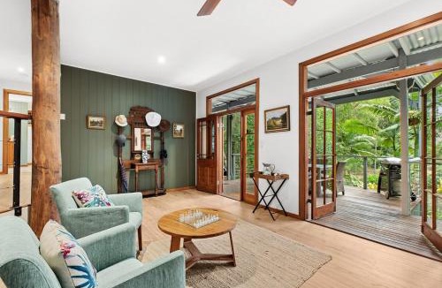 Cooroy House | Magnolia Cottage