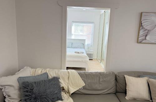 Cronulla Apartment | Stunning Ground Floor Apt with Ocean Views