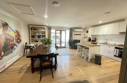 Moss Vale Apartment | Cosy Guesthouse