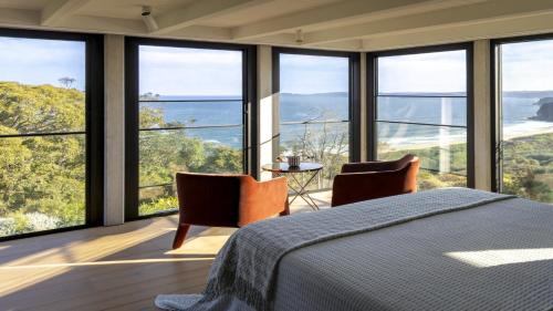 Killcare Heights House | 'Bouddi House' by HolidayCo