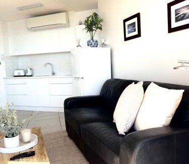 Alexandra Headland Apartment | Absolute Beachfront Penthouse with Exclusive Rooftop